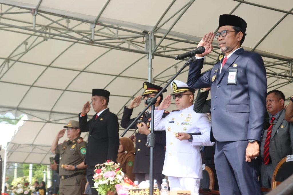 Suasana Upacara Sumpah Pemuda 2024 di Lapngan Kantor Bupati Kutim, Senin (28/10/2024)
