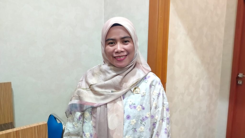 anggota Komisi D DPRD Kutai Timur, Uci,