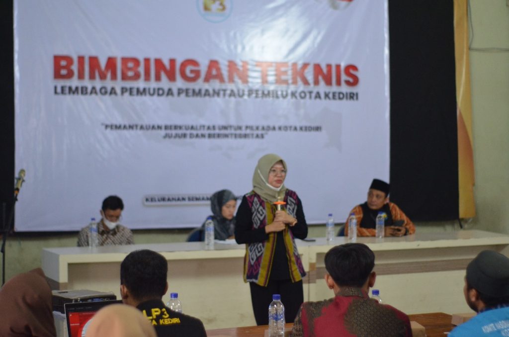 LP3 Kota Kediri, menggelar Bimtek terkait peran sebagai pemantau pada Pilkada serentak 2024, Sabtu (9/11/2024).