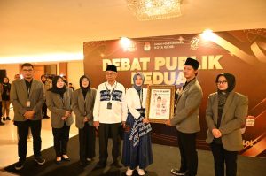 Paslon nomor urut 1 Vinanda Prameswati dan KH Qowimuddin Thoha (Gus Qowim)