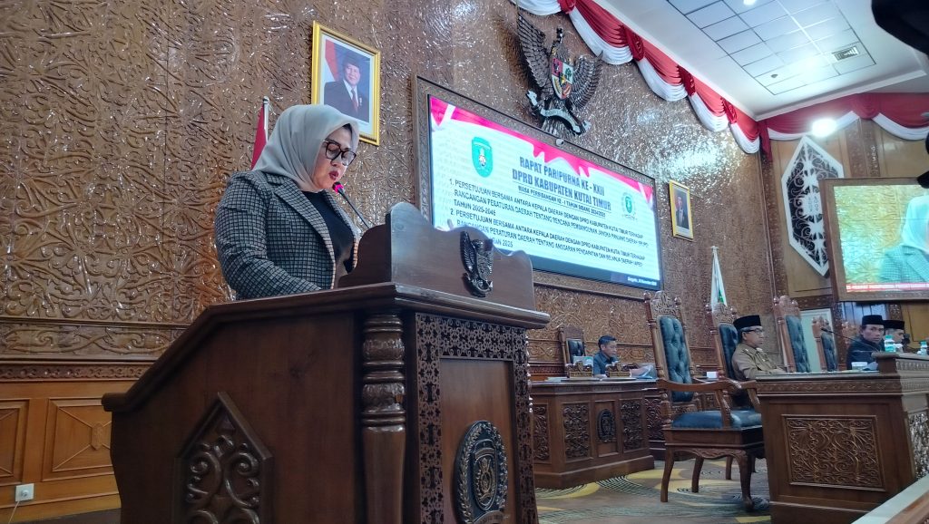 Hasna, Sekretaris Fraksi Golkar DPRD Kutim