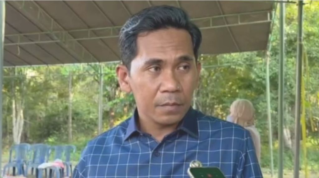 Anggota Komisi B DPRD Kutai Timur, Yusri Yusuf, memanfaatkan masa resesnya di Desa Suka Rahmat, Kecamatan Teluk Pandan, Jumat (15/11/2024)