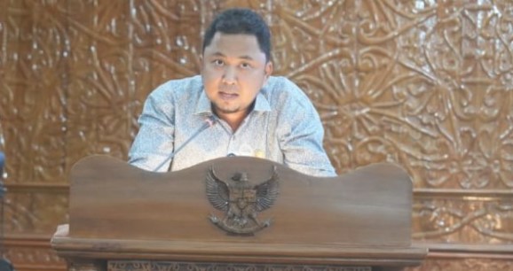 Pandangan Umum Fraksi PPP Terhadap APBD 2025: Fokus pada Efisiensi dan Kesejahteraan Masyarakat Ramadhani, Anggota Fraksi PPP DPRD Kutim