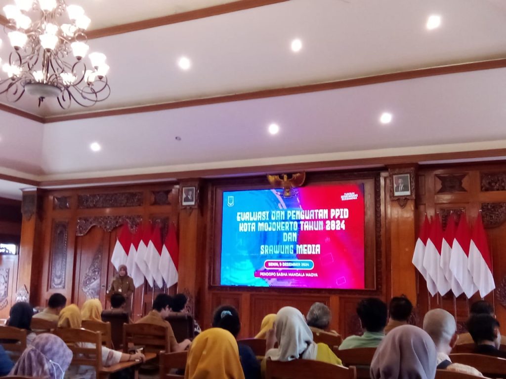 Pemkot Mojokerto gelar srawung (Sambung rencana dan aspirasi untuk mojokerto lebih unggul) bersama media di Pendopo Sabha Mandala Madya Kota Mojokerto, Senin (9/12/2024).