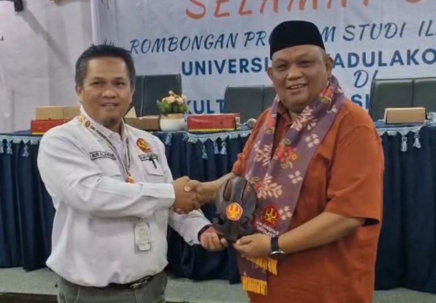 Agusriansyah Ridwan Beri Kuliah kepada mahasiswa Asal Universitas Tadulako di Unmul Agusriansyah Ridwan, Anggota DPRD Kaltim saat memberi mata kuliah umum di Unmul