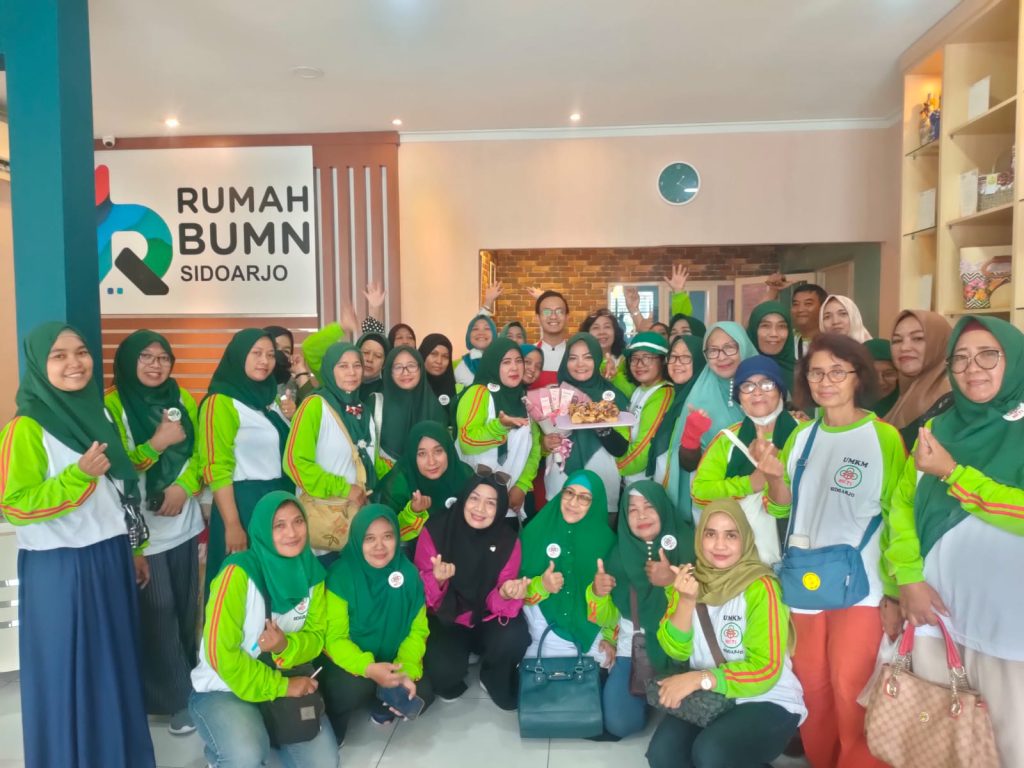 Baking Demo HKTI Sidoarjo gandeng Rich Creme dan Rumah BUMN BRI, Selasa (21/1/2025)(Foto: Nugroho)