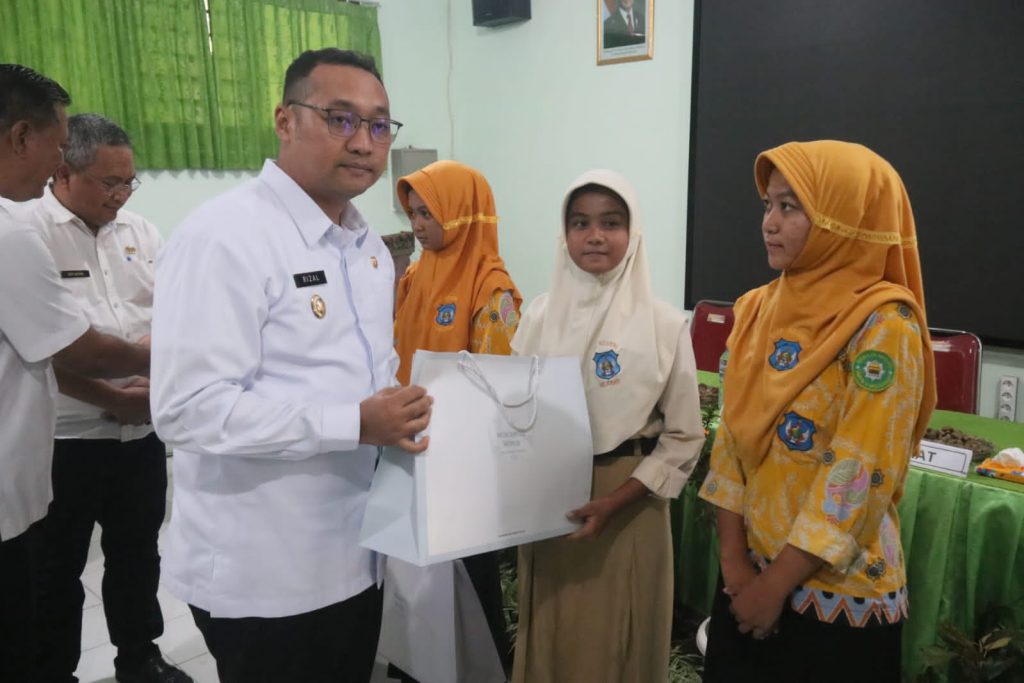 dr. Muhammad Rizal Octavian