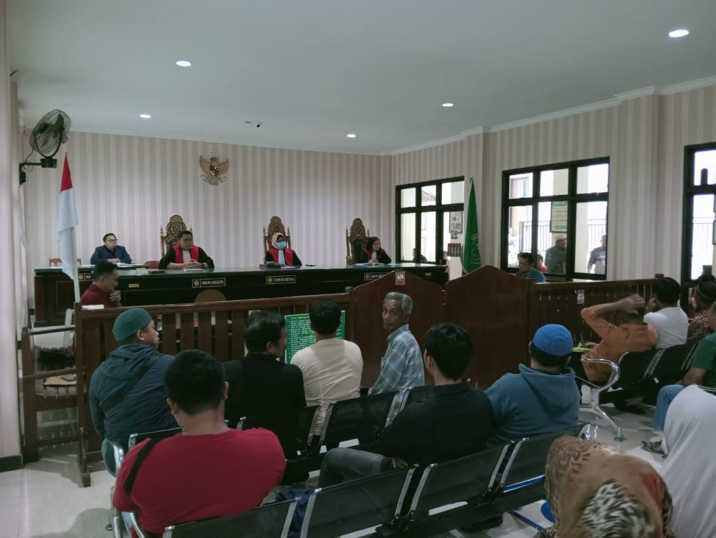 Suasana Sidang Kelima UBM vs PT Berau Coal di