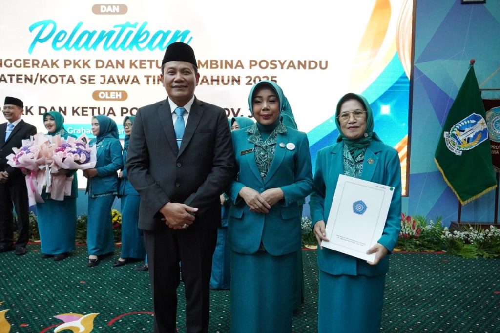 dr. Hj. Sriatun Subandi dilantik Ketua TP PKK Kabupaten Sidoarjo.(FT: Humas Pemkab)