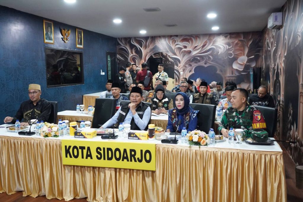 Forkopimda Jatim dan Sidoarjo sidak Posko Mudik Terminal Bungurasih, Minggu (30/3/2025) (Nug/GOnews.id)