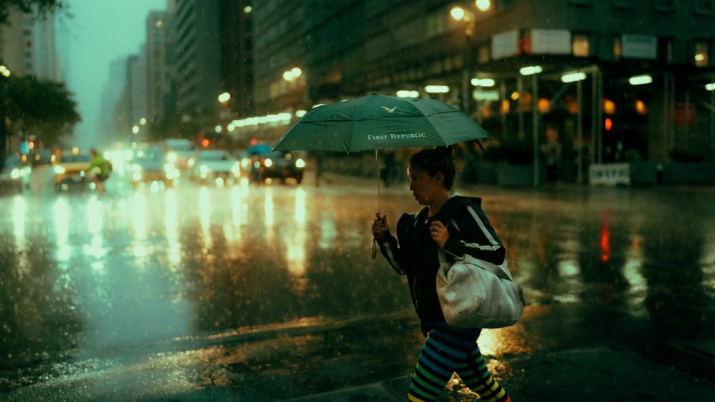 Tips menjaga kesehatan saat musim hujan