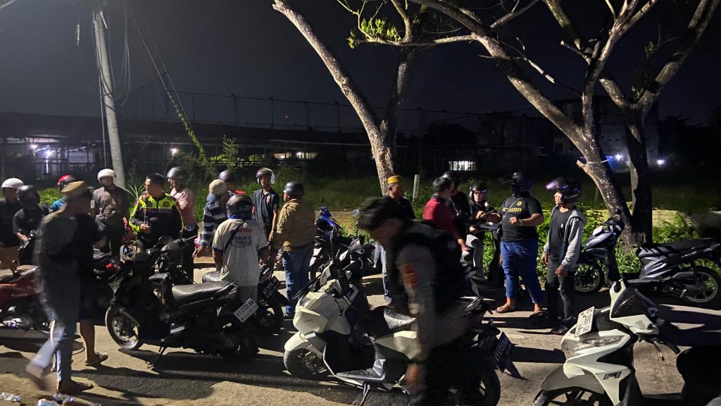 Polresta Samarinda menggelar patroli malam dan mengamankan 14 motor dalam razia balap liar