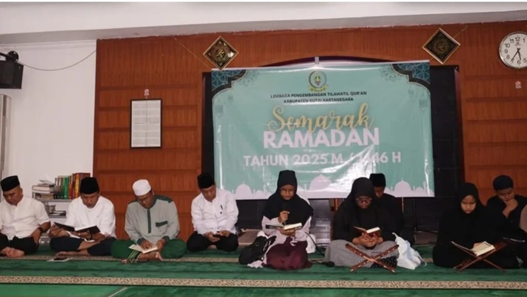 Semarak Ramadan sekaligus buka bersama di Masjid At Takwa, Kompleks Perkantoran Kantor Bupati Kukar, Tenggarong.