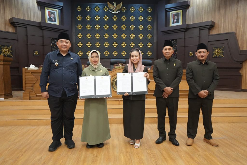 LKPJ 2024 Disahkan, Ning Ita Komitmen Tindaklanjuti Rekomendasi DPRD Wali Kota Mojokerto Ika Puspitasari