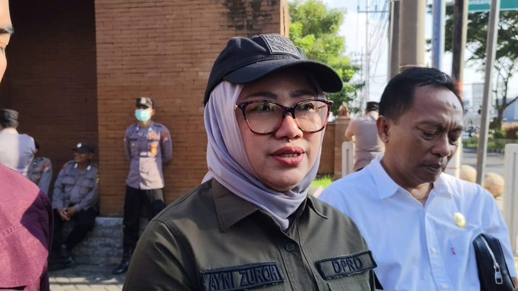 Ketua DPRD Kabupaten Mojokerto Ayni Zuroh
