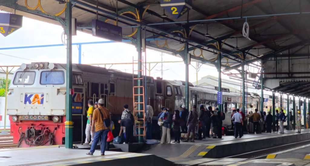 Daop 7 Sediakan 318 Kursi KA Menuju Jakarta Pasca Lebaran Suasana KAI Daop 7 Madiun, Kamis (3/4/2025) (Humas KAI Madiun)