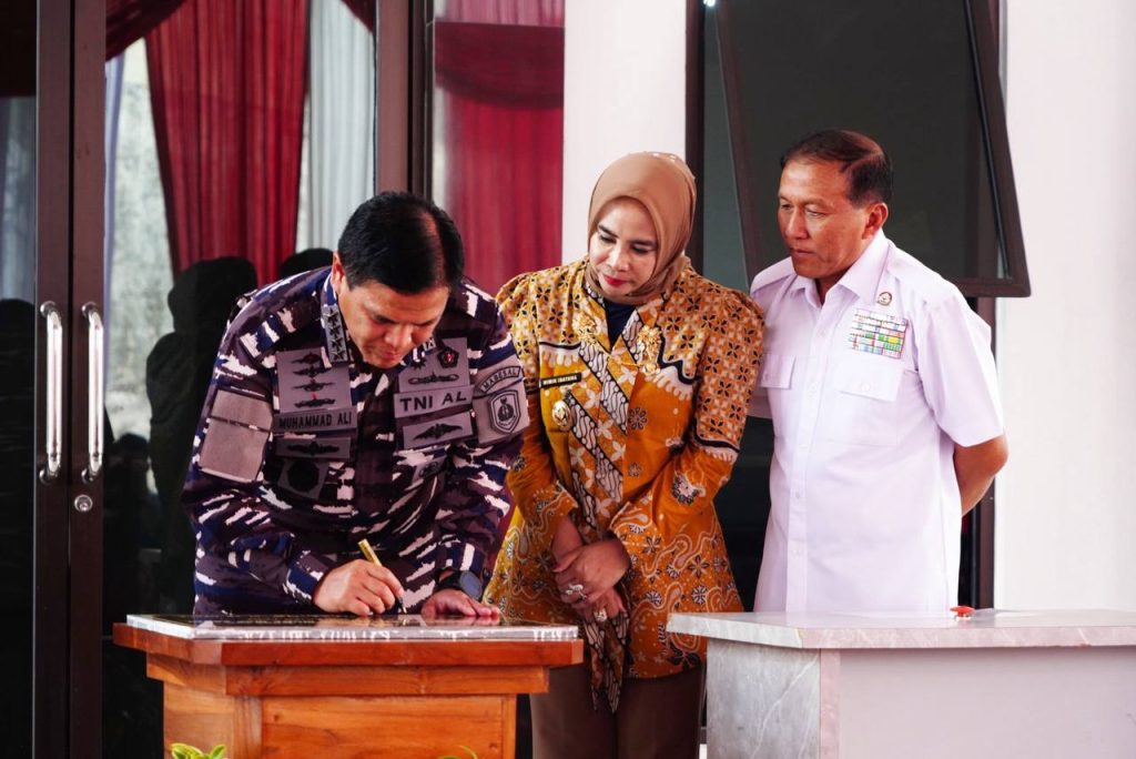 Wabup Sidoarjo Mimik Idayana