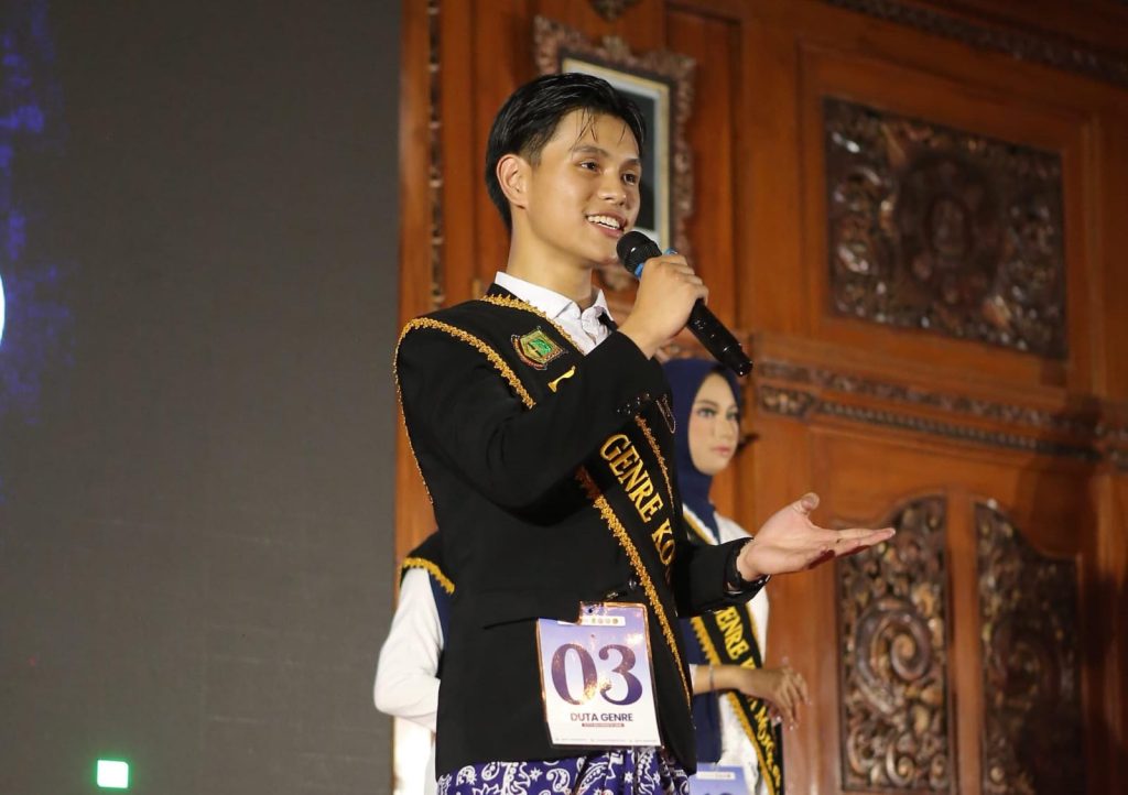 Christopher Kevin Siap Inspirasi Remaja Mojokerto Hadapi Tantangan Digital Christopher Kevin Yuwono terpilih sebagai Duta GenRe Kota Mojokerto 2025 (Dok. Pribadi Kevin)