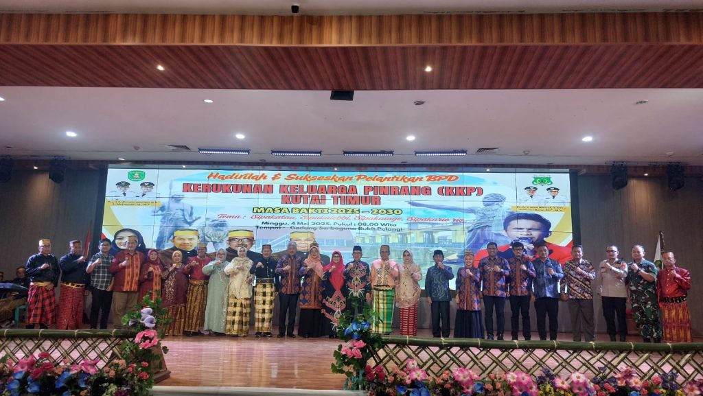 Pelantikan KKP Kutim, Rantau Jadi Rumah Kedua Warga Pinrang Suasana pelantikan Kerukunan Keluarga Pinrang (KKP) Kutim di Sangatta.