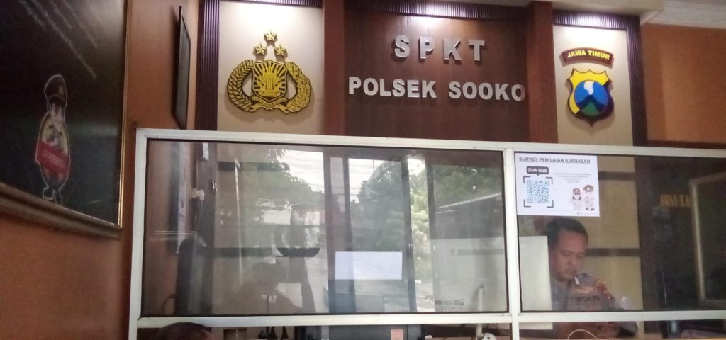 Suasana Pelayanan SPKT Polsek Sooko Mojokerto, Kamis (8/5/2025) (HB/GOnews.id)