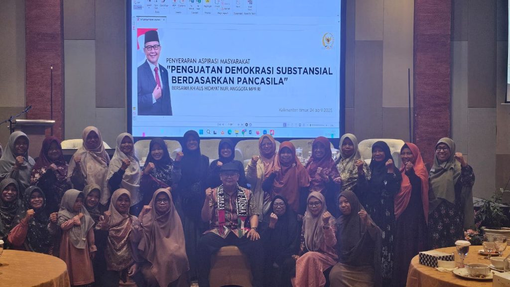 Anggota DPR RI dari Fraksi PKS KH Aus Hidayat Noor