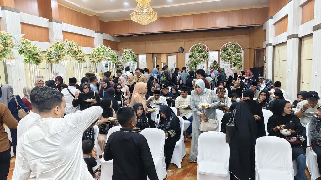 Iduladha 2025, Ribuan Warga Padati Rumah Jabatan Wagub Kaltim Seno Aji