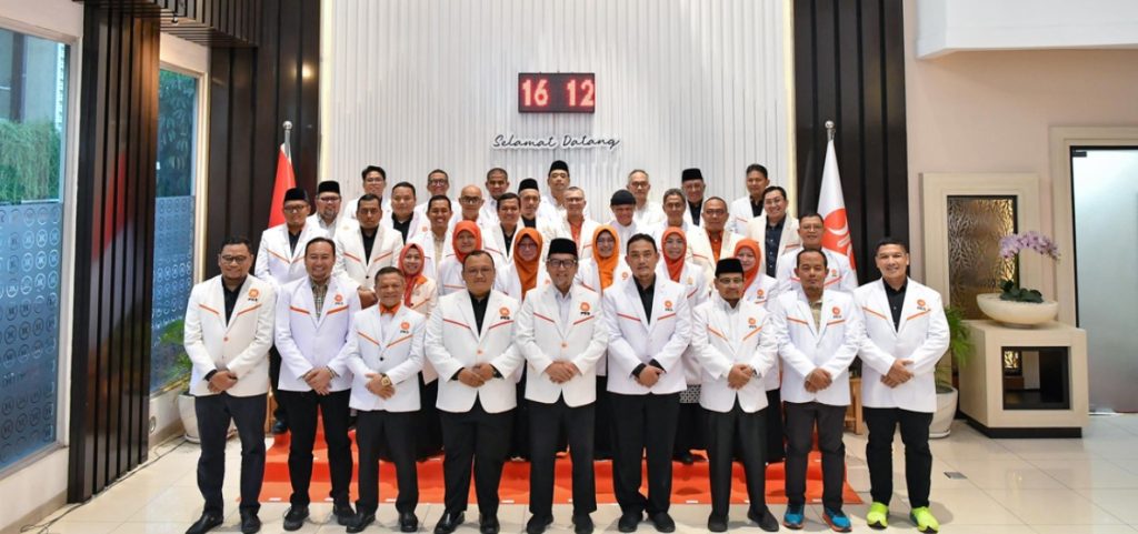 PKS Umumkan Struktur DPP Periode 2025–2030, Almuzzammil: Kami Siap Jawab Harapan Rakyat Dewan Pengurus Pusat PKS Periode 2025-2030