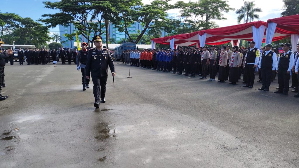 Polresta Samarinda Peringati Hari Bhayangkara ke-79, Tekankan Kepedulian terhadap Anak dan Sinergi Pelayanan Kapolresta Samarinda, Kombes Pol Hendri Umar, S.I.K., M.H, saat HUT Bhayangkara ke-79 di Lapangan Kadrie Oening, Convention Hall Sempaja, Selasa (1/7/2025) (AS/GOnews.id)