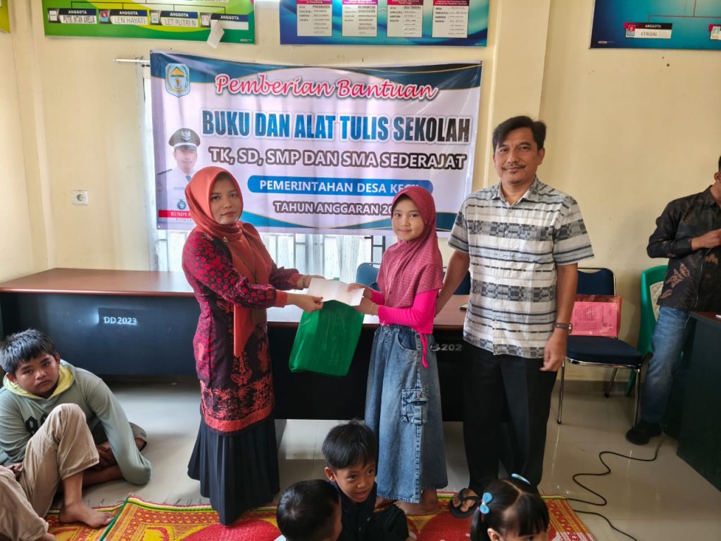 Rusdyanto, Kepala Desa Kecil