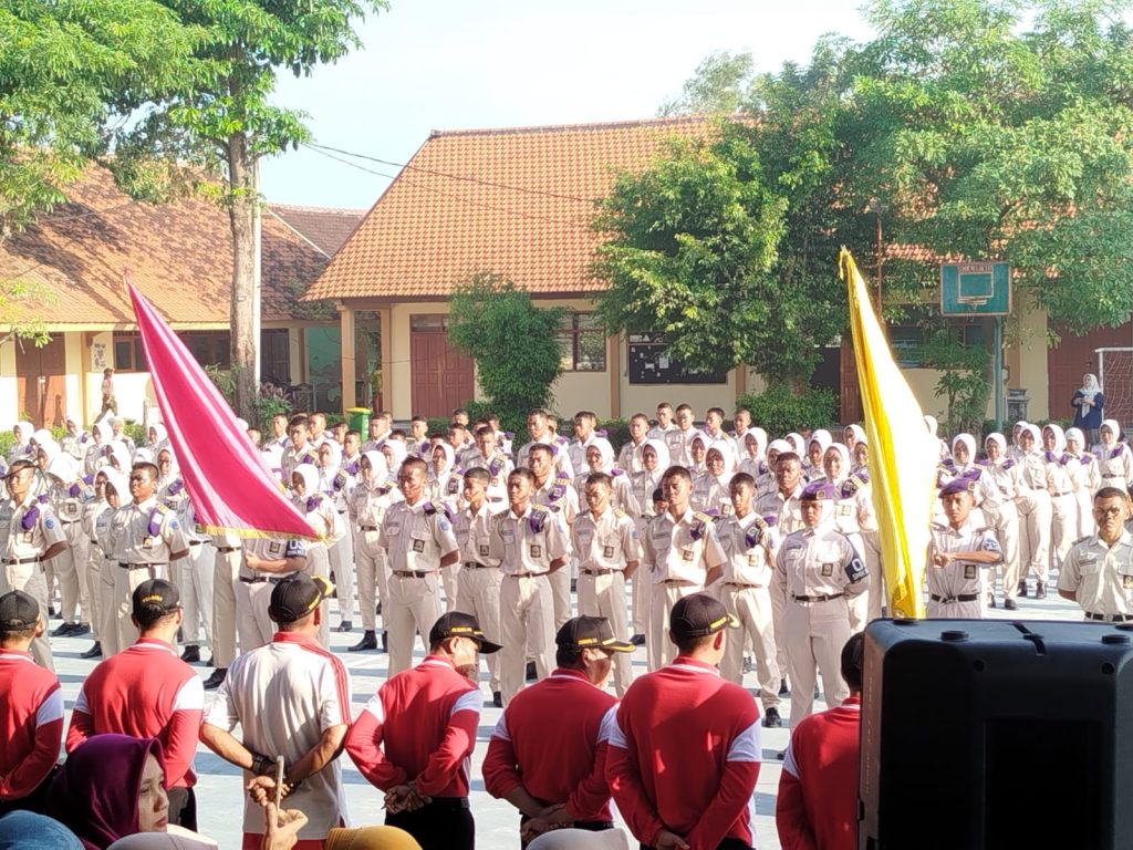 540 siswa kelas X SMKN 1 Jetis, Kecamatan Jetis, Kabupaten Mojokerto mengikuti kegiatan pembaretan, Sabtu (30/8/2025) (HB/Gonews.id)
