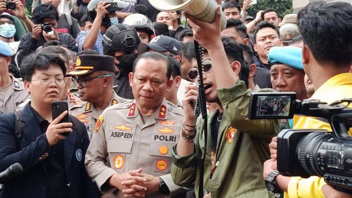 Kapolda Metro Beberkan Nama 7 Anggota Brimob Terkait Kematian Affan