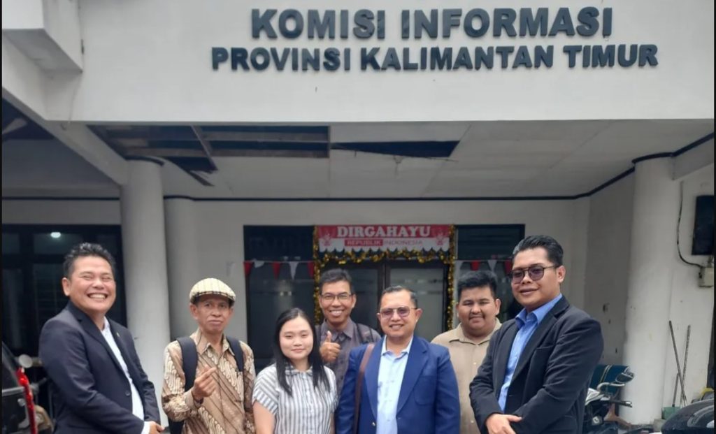 Tim hukum DPD Partai Golkar Kukar dari kantor Advokat Saut Purba, SH dan Rekan