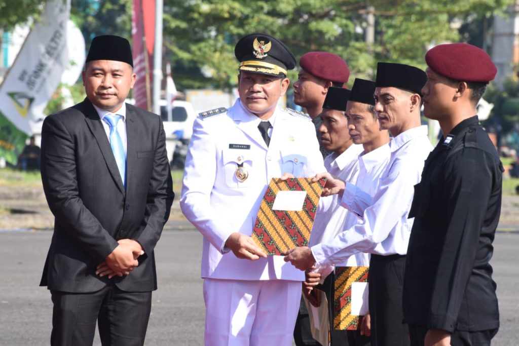 Bupati Sidoarjo, H. Subandi