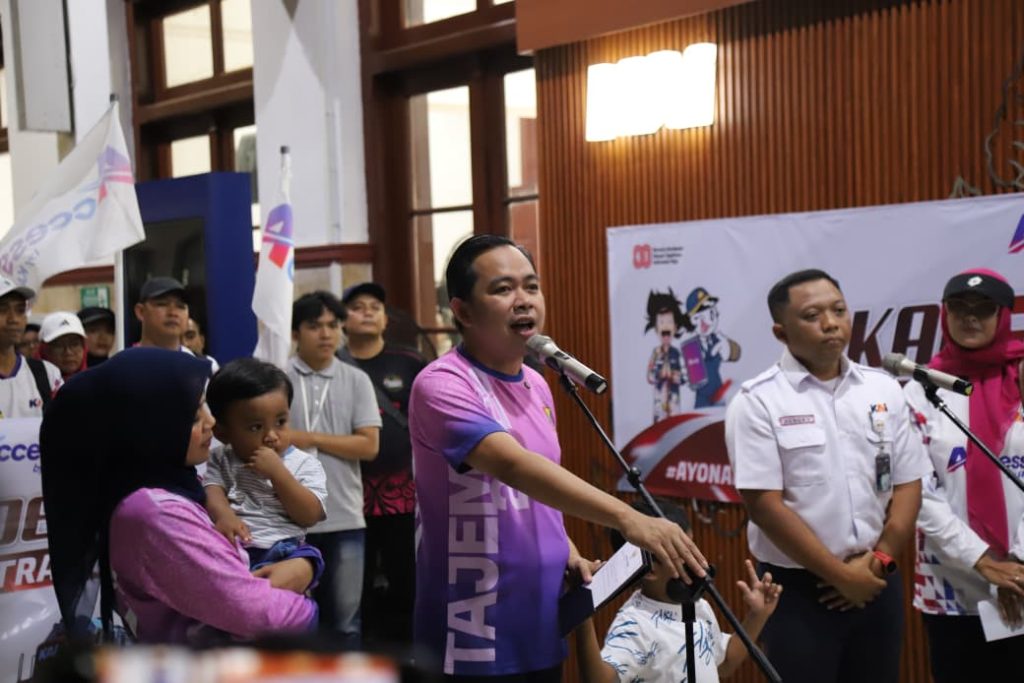 Bupati Jember Muhammad Fawait saat pelaksanaan Taman Jember Travelling (Tajemtra) ke-48, Minggu (23/8/2025) (Foto: Diskominfo Jember)