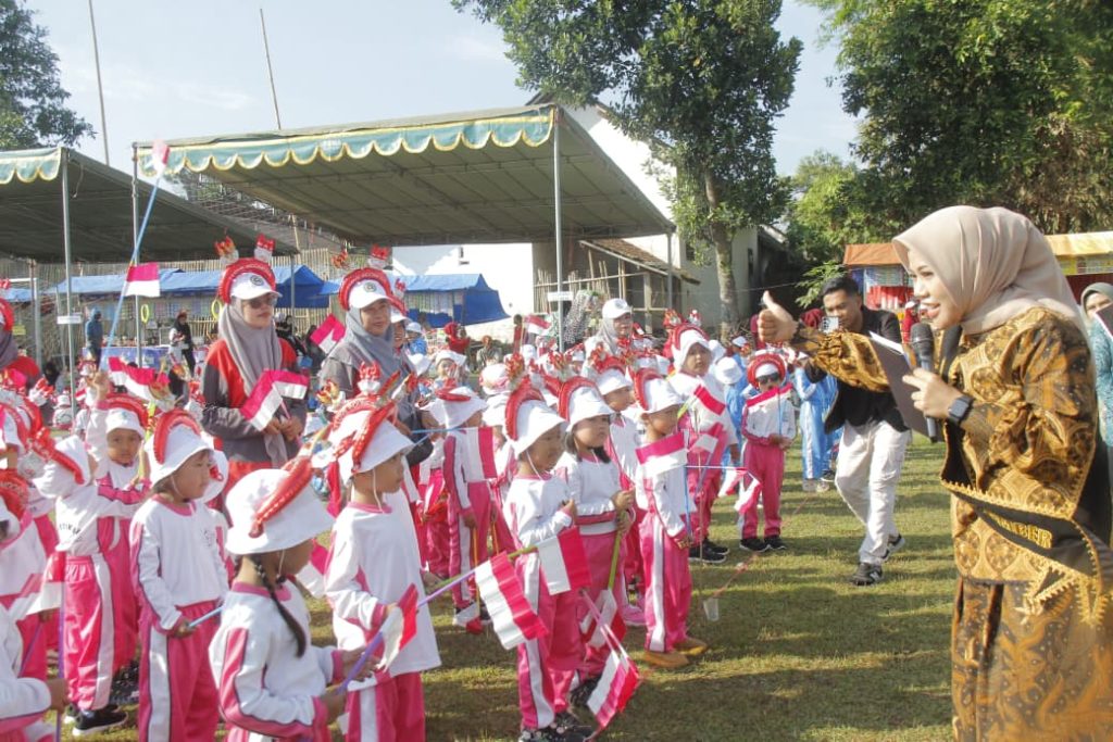 Ketua TP PKK Jember Ning Gita