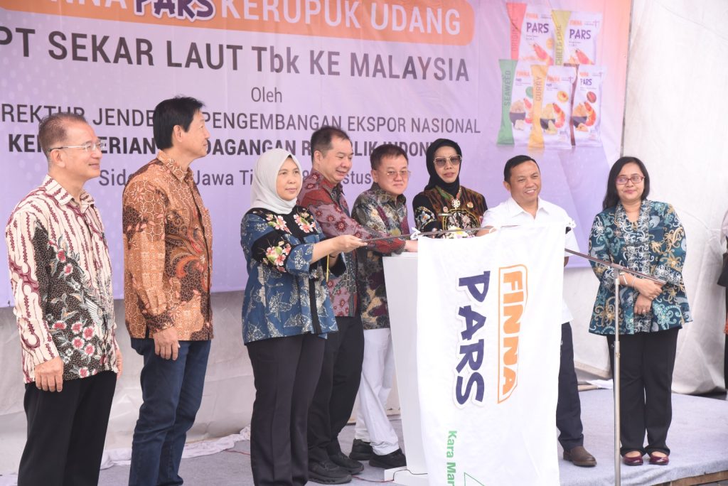 Ekspor Krupuk Udang Finna Sidoarjo ke Malaysia, Kamis (28/8/2025) (Nug/GOnews.id)