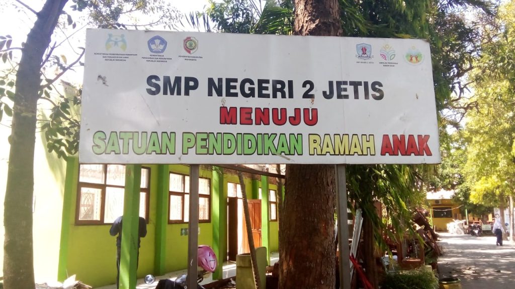Revitalisasi SMPN 2 Jetis Dimulai, Anggaran Hampir Rp 3 Miliar Revitalisasi SMPN 2 Jetis Mojokerto 2025