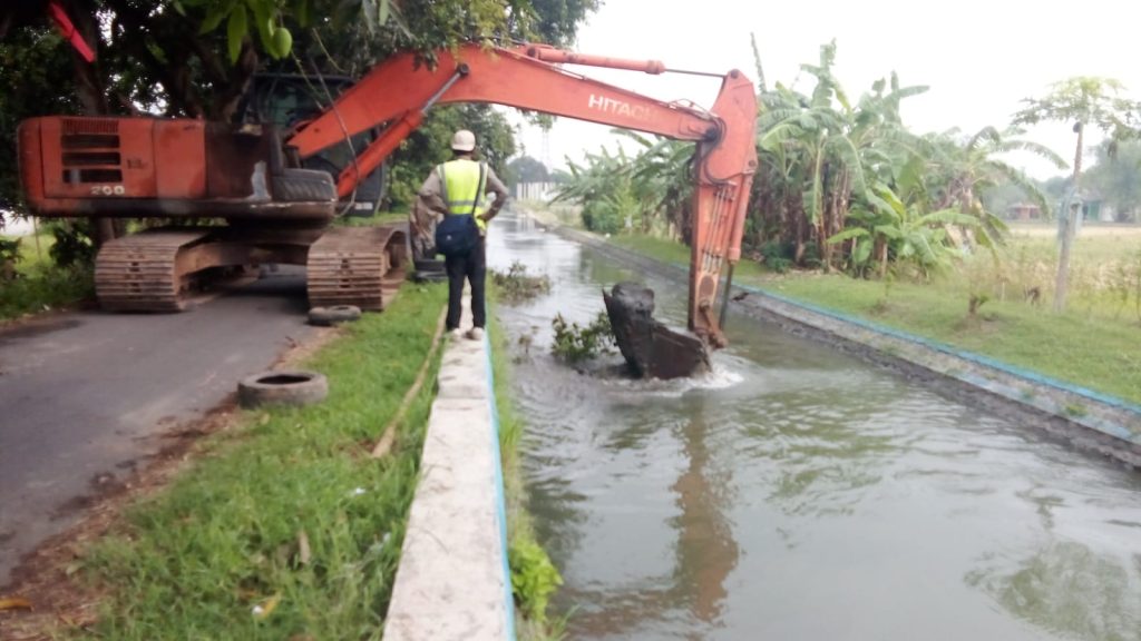 Rehabilitasi Irigasi Sungai Dimulai di Mlirip Rowo Sidoarjo Rehabilitasi jaringan irigasi Mlirip Rowo Sidoarjo 2025
