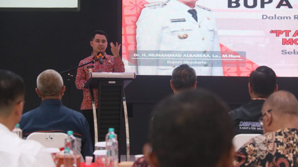 Ajinomoto Raih Penghargaan Tertib Ukur dari Bupati Mojokerto Bupati Mojokerto Muhammad Albarraa