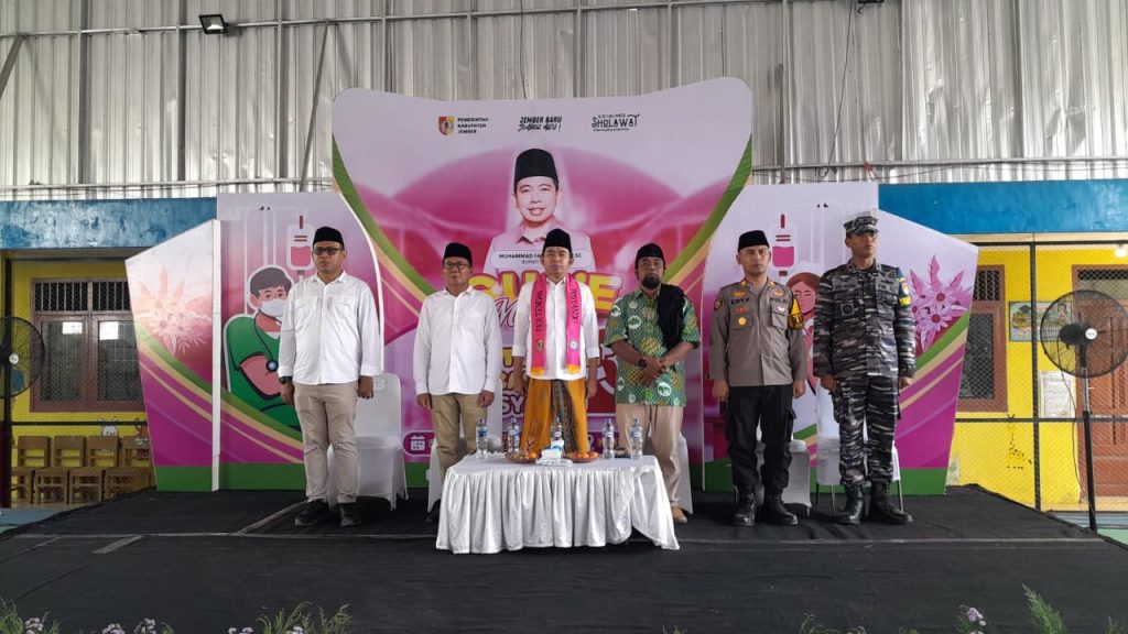 Gus Fawait Tegaskan Komitmen Layanan Gratis di Puger Bupati Jember Muhammad Fawaid dalam acara Gus,e menyapa Puger (Foto: Diskominfo Jember)