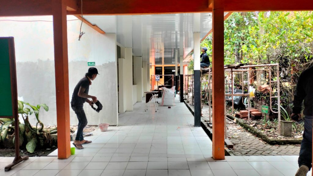 Proyek Revitalisasi SMPN 1 Tarik Dinilai Minim Transparansi Proyek revitalisasi SMPN 1 Tarik senilai Rp714 juta dinilai minim transparansi dan akses informasi publik (HB/GOnews.id)
