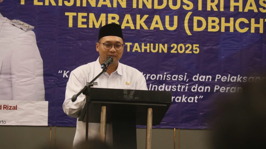 Mas Wabup Dorong Industri Tembakau Mojokerto Taat Izin Wakil Bupati Mojokerto, M. Rizal Octavian