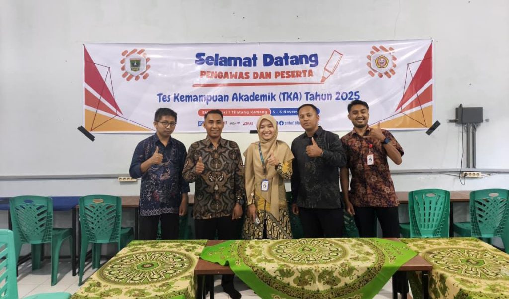 Panitia TKA SMKN 1 Tilatang Kamang (Dion/GOnews.id)
