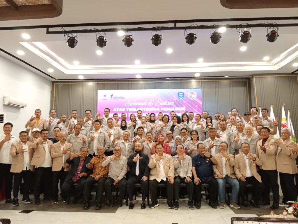 Pelantikan Pengurus KSMI Jawa Timur 2025 di Graha Mahameru Surabaya, Jumat (21/11/2025).