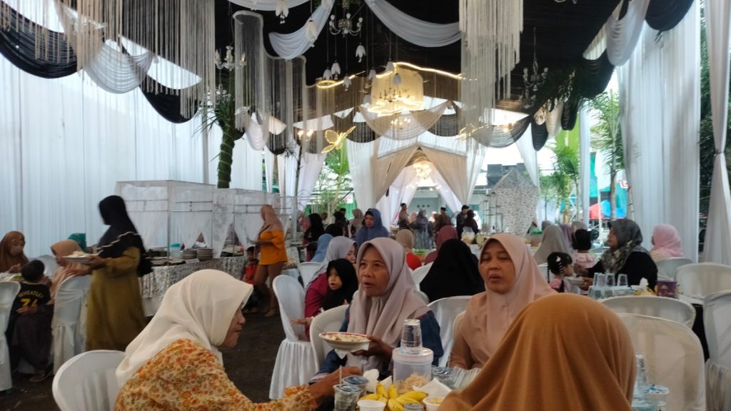 Ngunduh Mantu Putri Kades Leminggir Berlangsung Hangat dan Penuh Sukacita