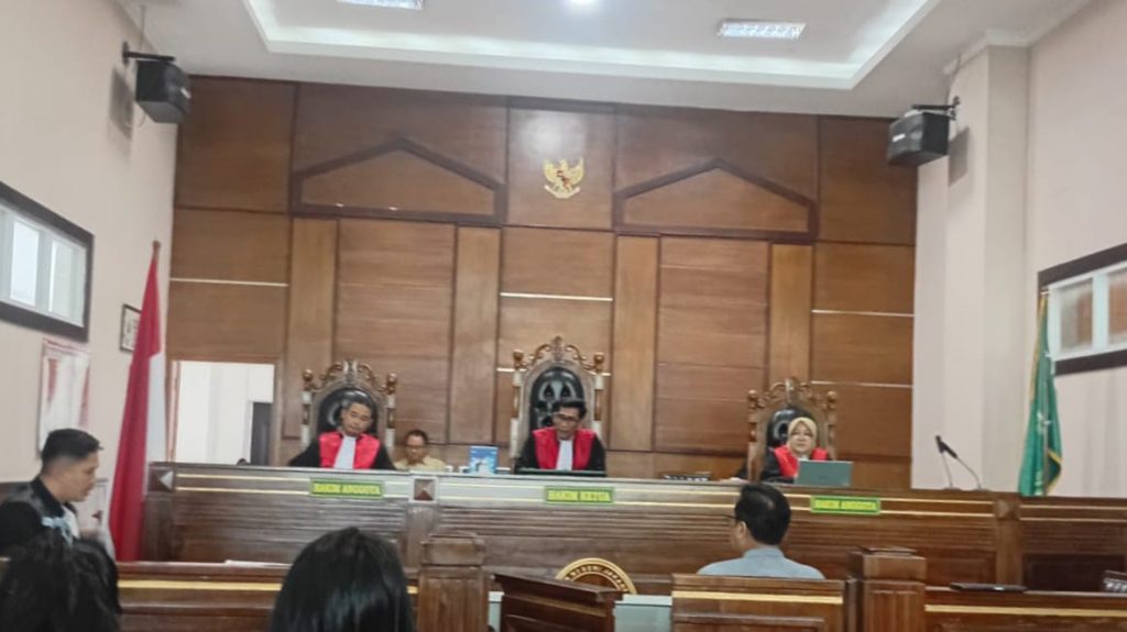 Terjerat UU ITE, Jaksa Tuntut Rudi S Kamri 1 Tahun Penjara