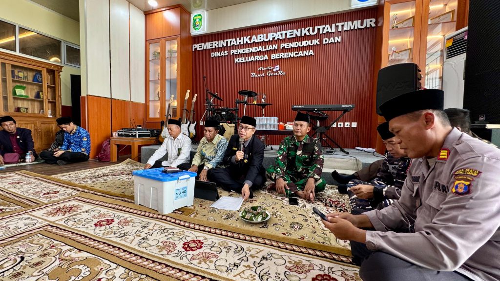 DWP dan DPPKB Kutim Gelar Khatamul Qur’an Dukung Cap Jempol Kepala DPPKB Kutim, Achmad Junaidi