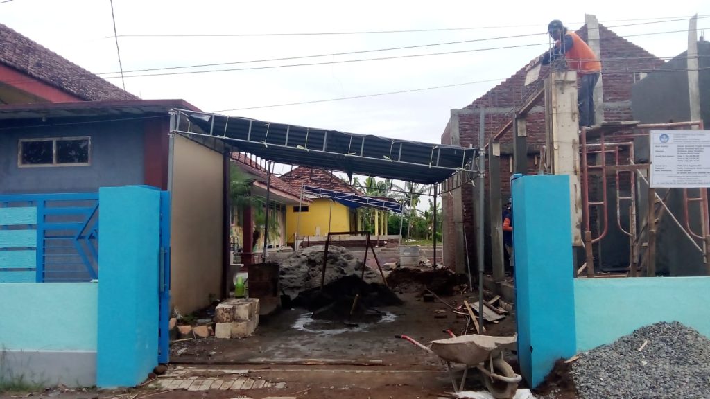 Revitalisasi TK Dharma Wanita Kumitir Mojokerto