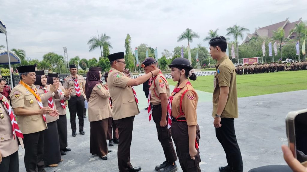 Seno Aji Buka Jamda Pramuka 2025 di Sangatta Wakil Gubernur Kaltim, Seno Aji saat diwawancarai usai meresmikan Jambore Daerah (Jamda) Pramuka Kaltim 2025 di Lapangan Kantor Bupati Kutai Timur pada Kamis (27/11/2025)