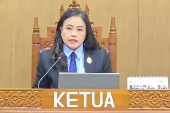 Majelis KIP Tegur UGM Soal Berkas Ijazah Jokowi